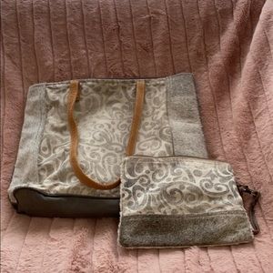 Myra Bag and cosmetic bad set
